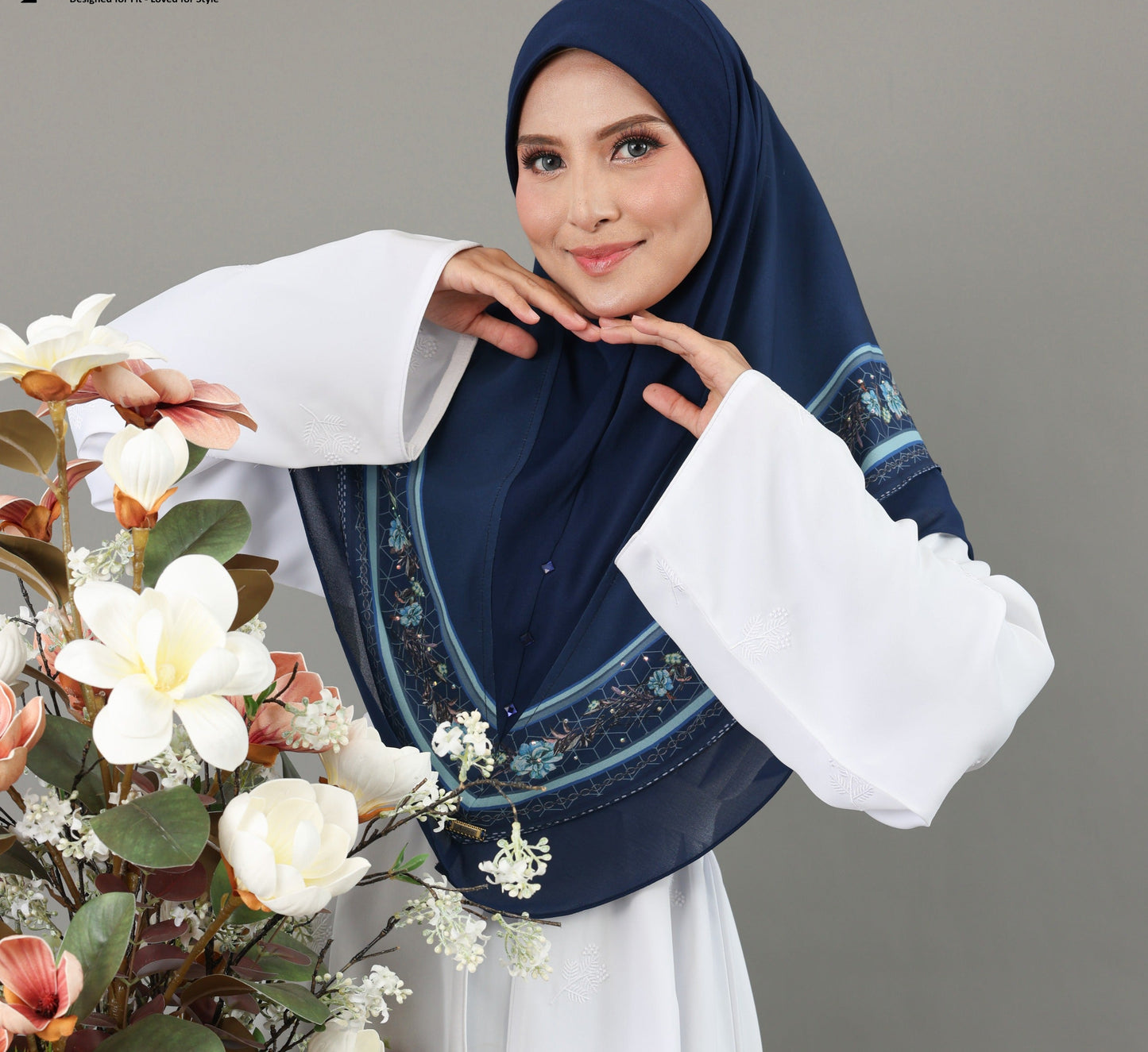 NAVY NORA ADULT SCARF