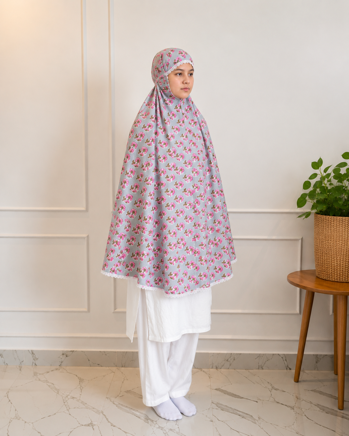 GREY NAMAZ MAKHNA