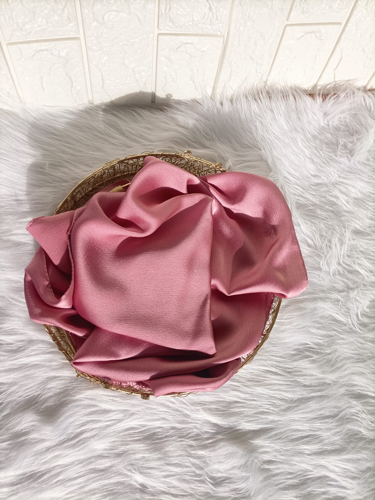 PINK BUBBLE SATIN HIJAB