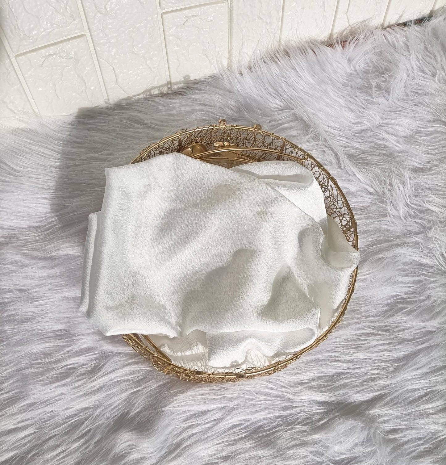 OFF WHITE BUBBLE SATIN HIJAB