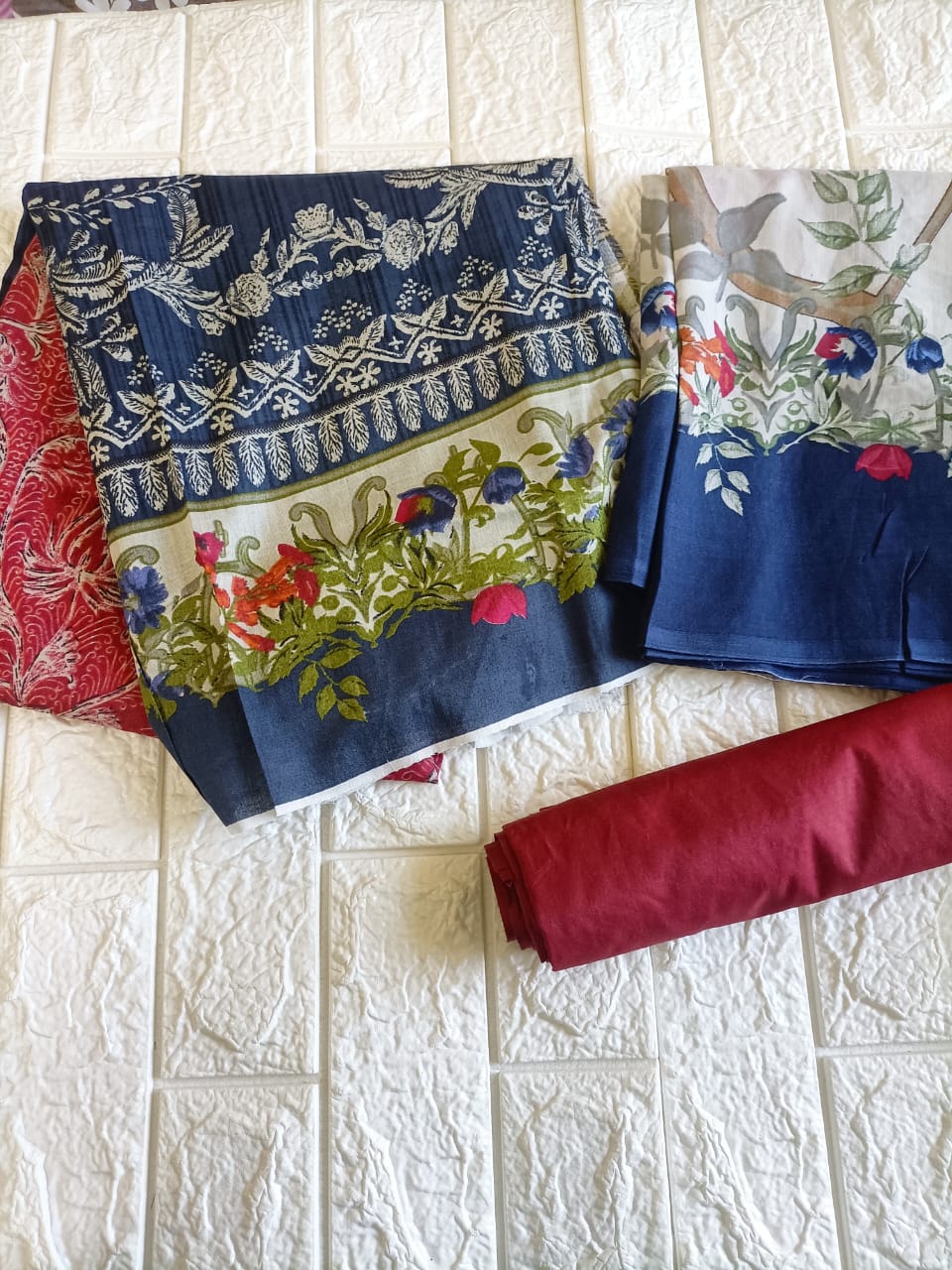 RED COTTON PATCH SUIT