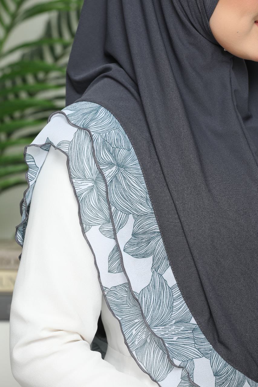 GREY LEILA SCARF