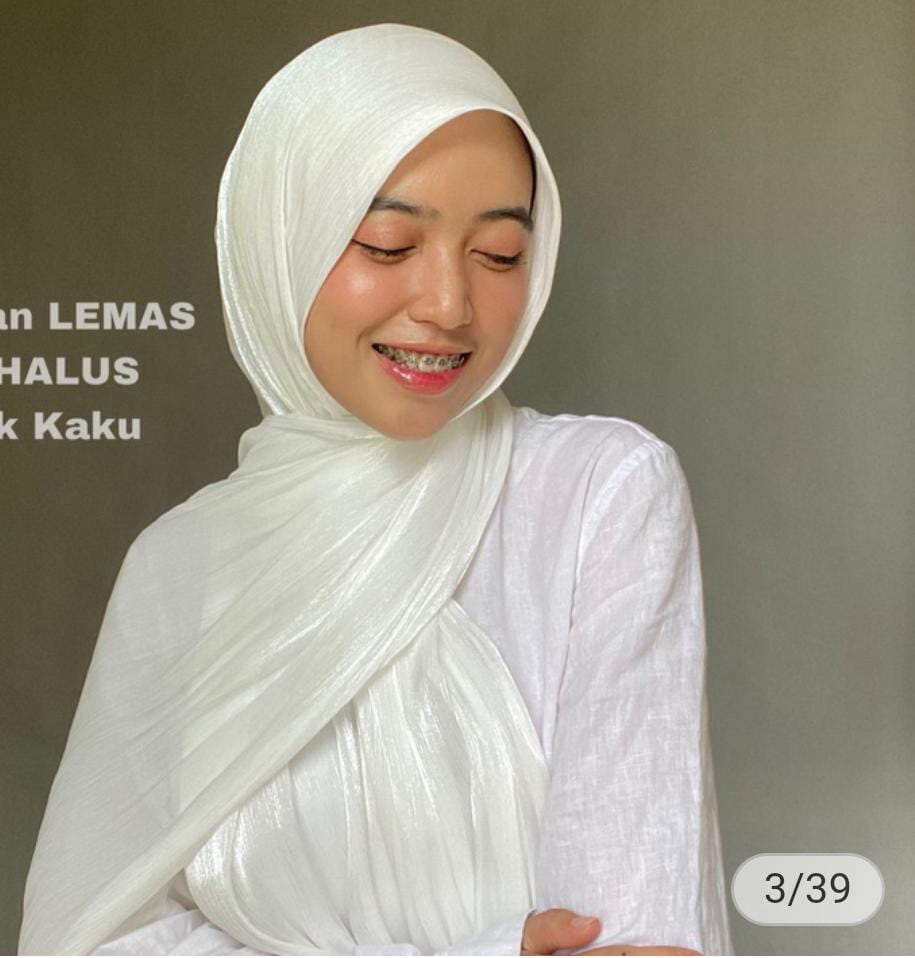 WHITE ORGANZA HIJAB