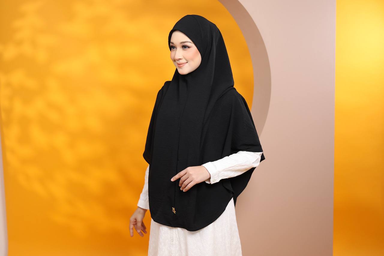 BLACK HAFSA SCARF