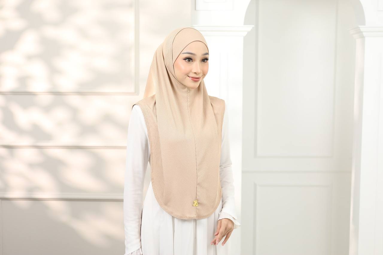 GOLDEN NORA SCARF & CAP SET