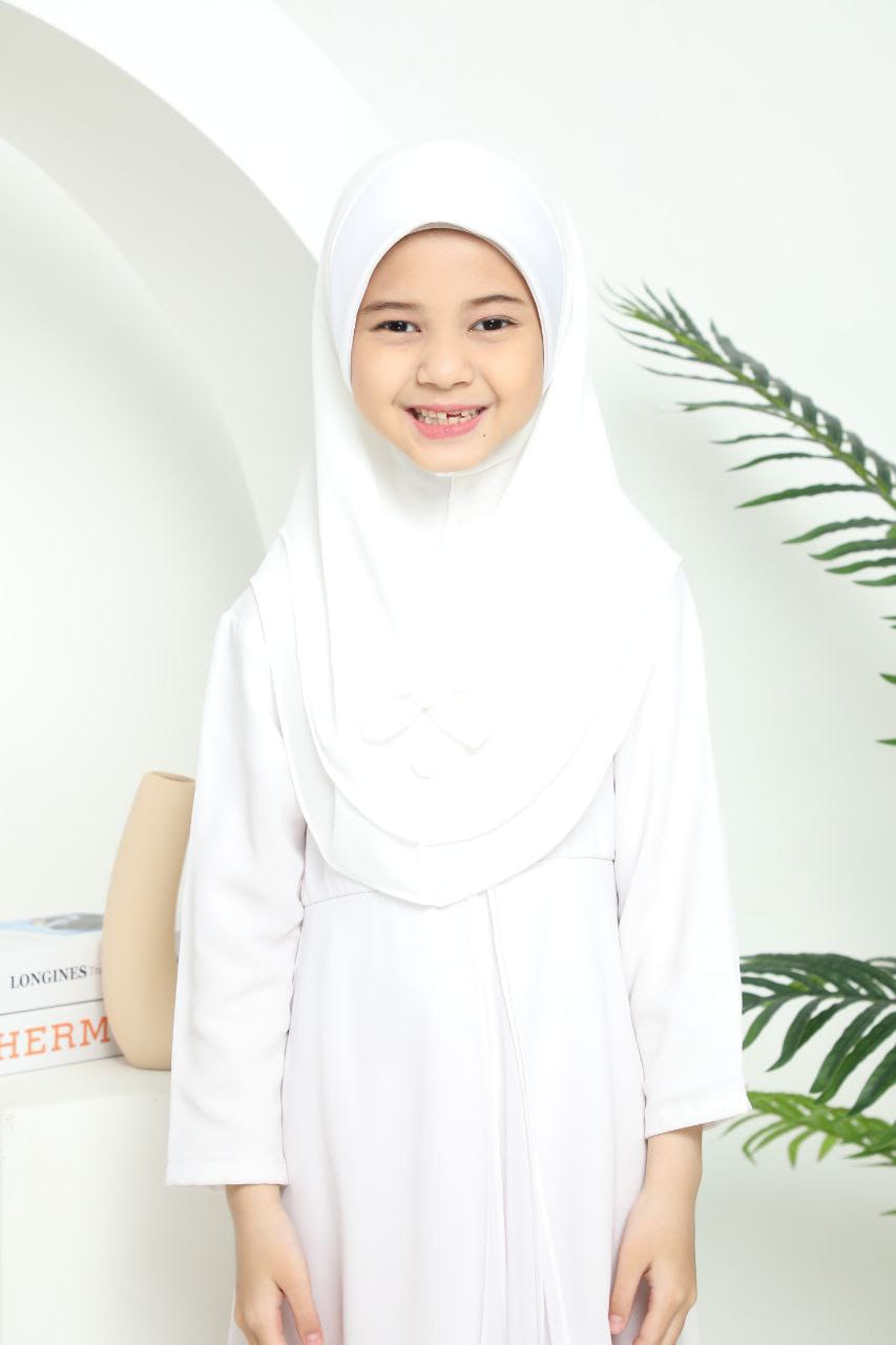 AARA WHITE KIDS SCARF