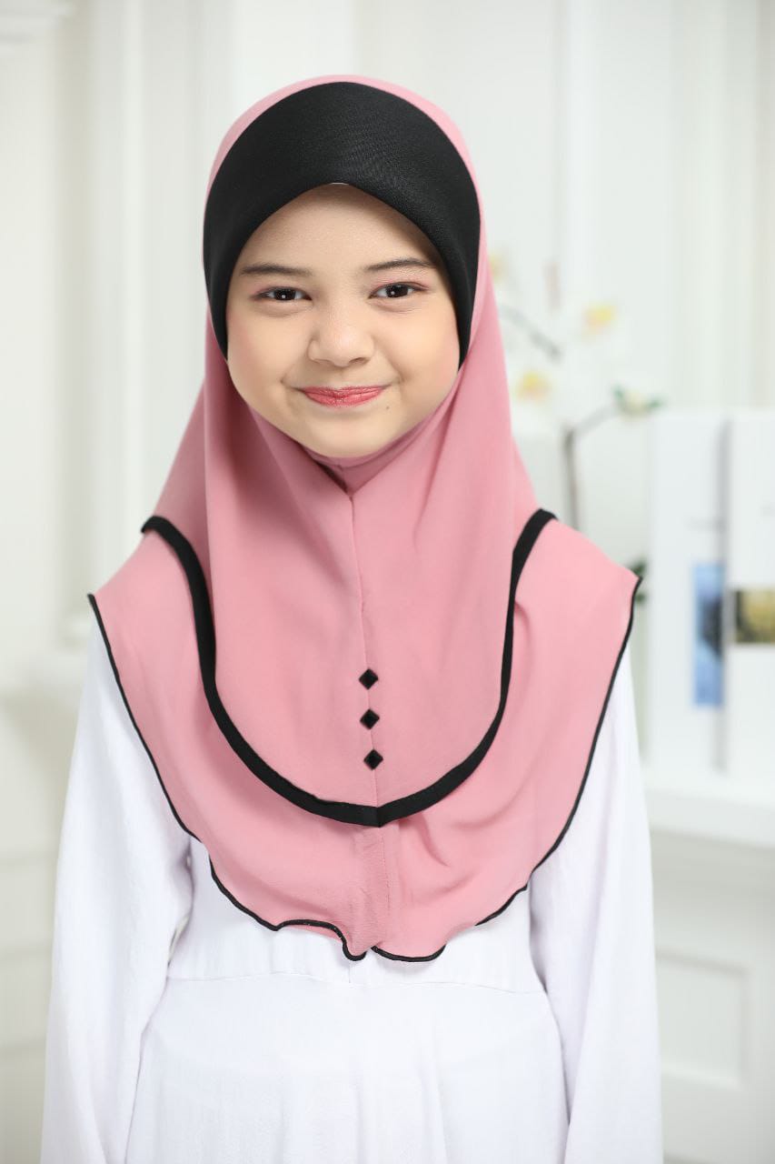 PINK ZEINA SCARF
