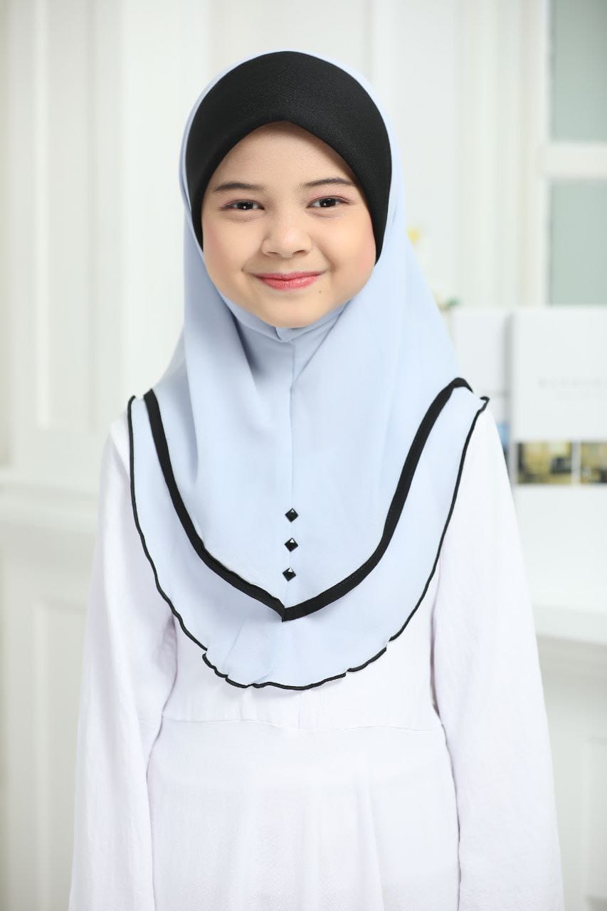 SKY ZEINA SCARF