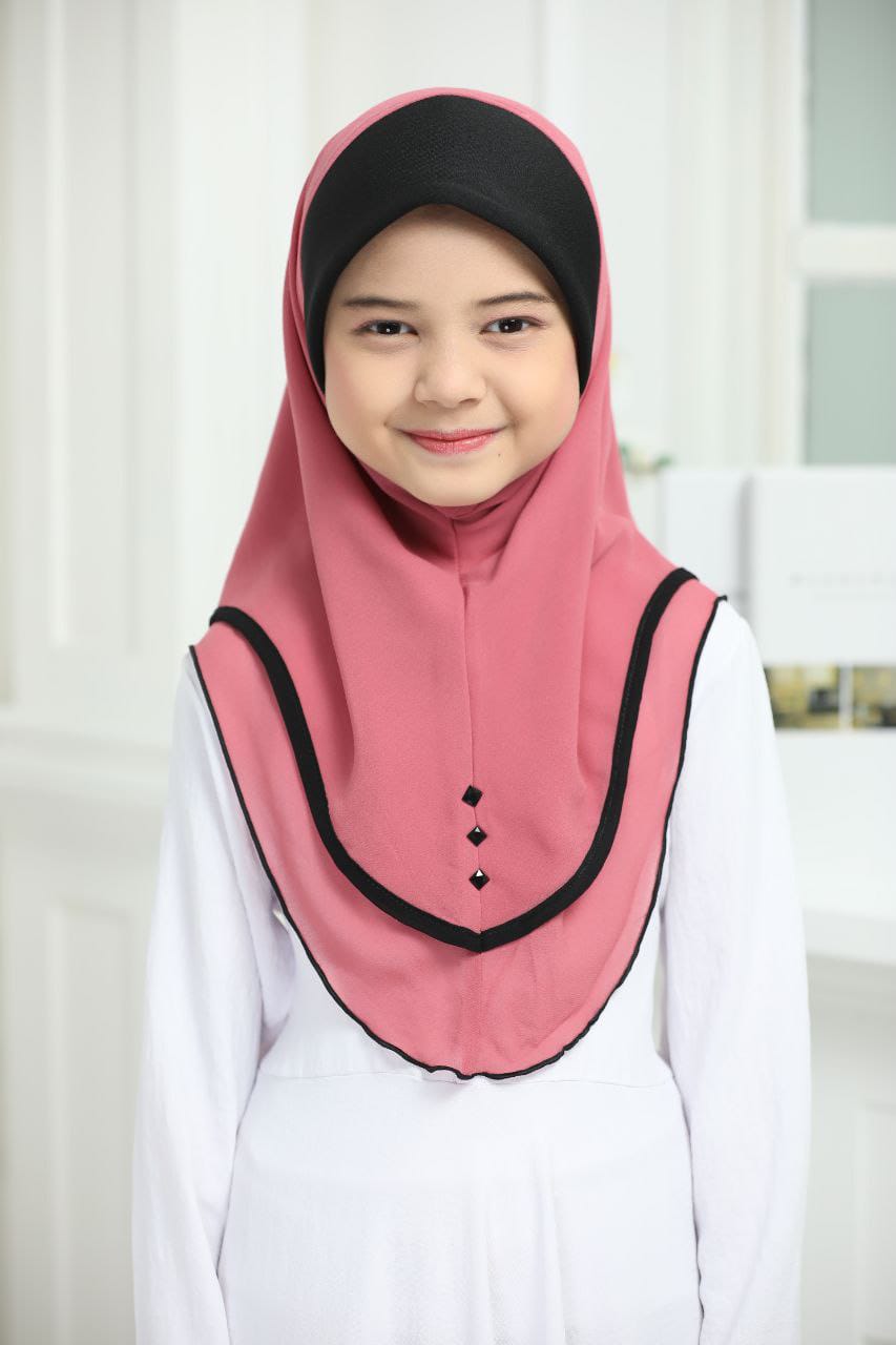 PINK ZEINA SCARF