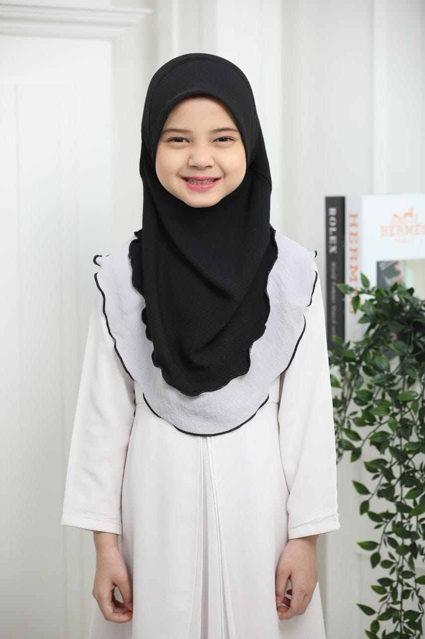 BLACK ELIZHA SCARF