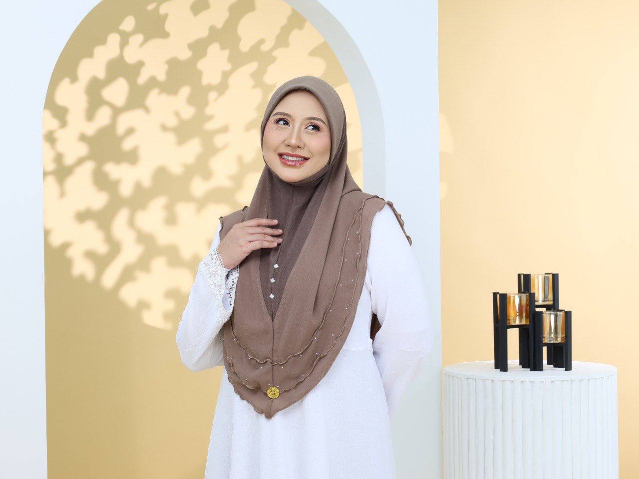 BROWN MAVISHA LUXE SCARF