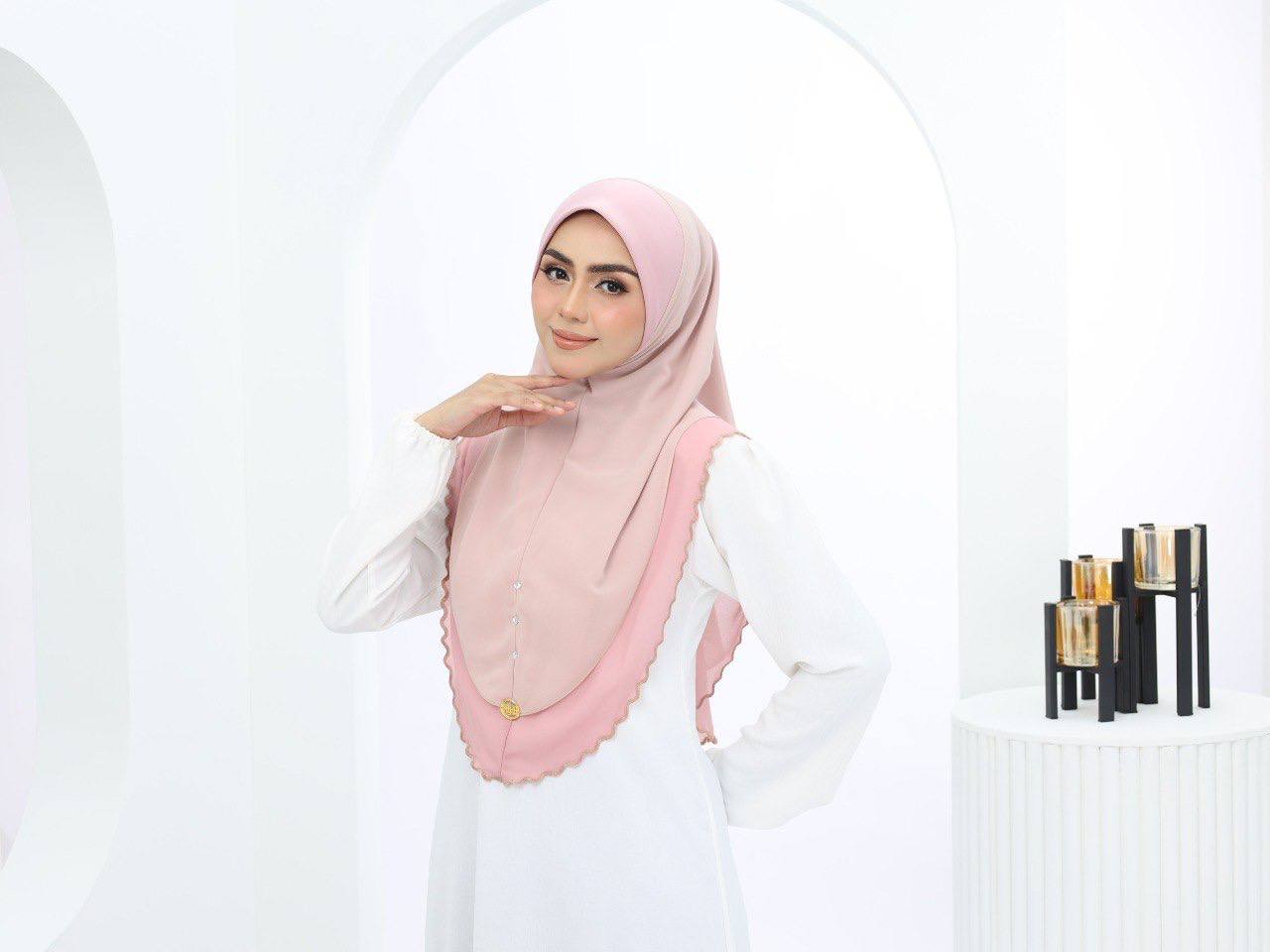 B PINK CELINA SCARF