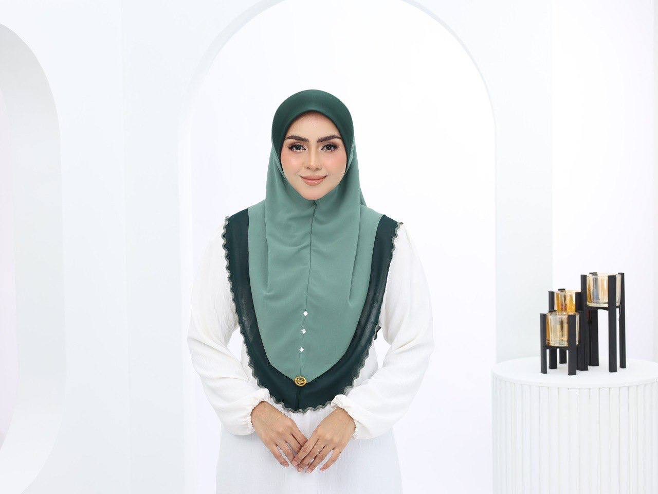 PERSIAN CELINA SCARF