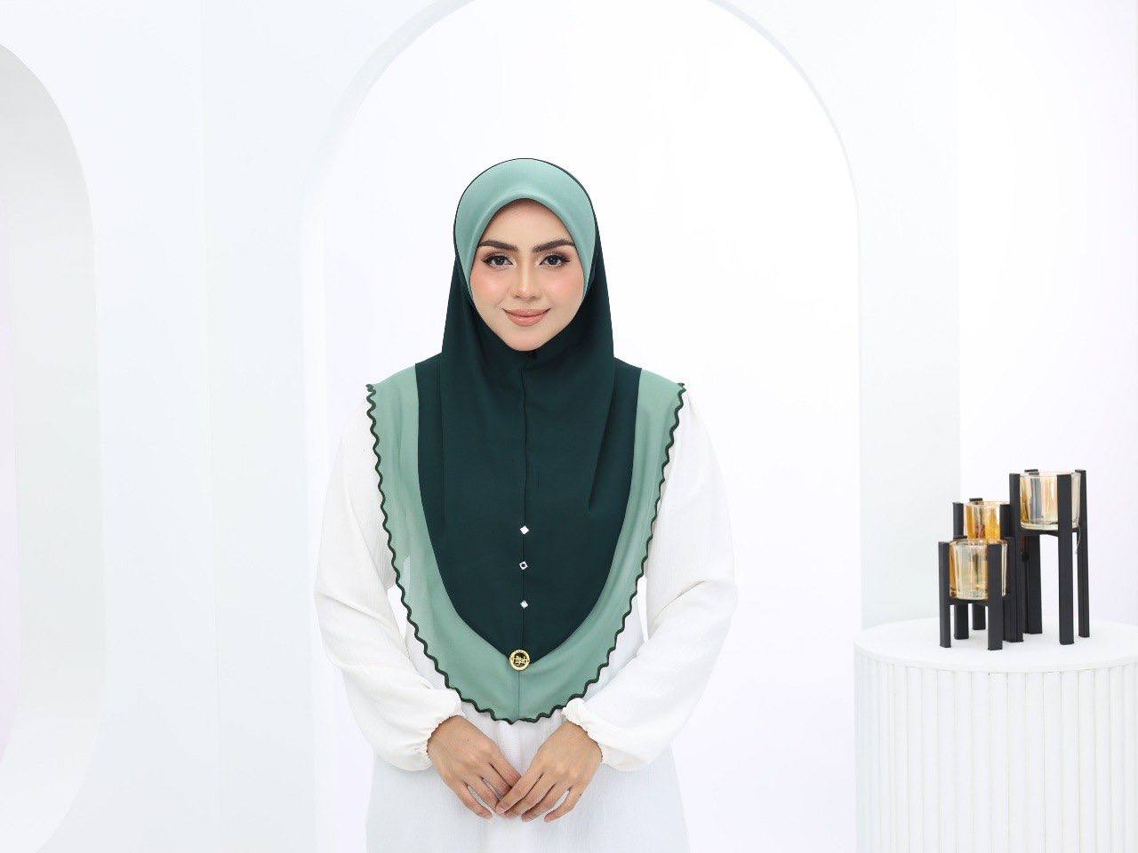 GREEN CELINA SCARF