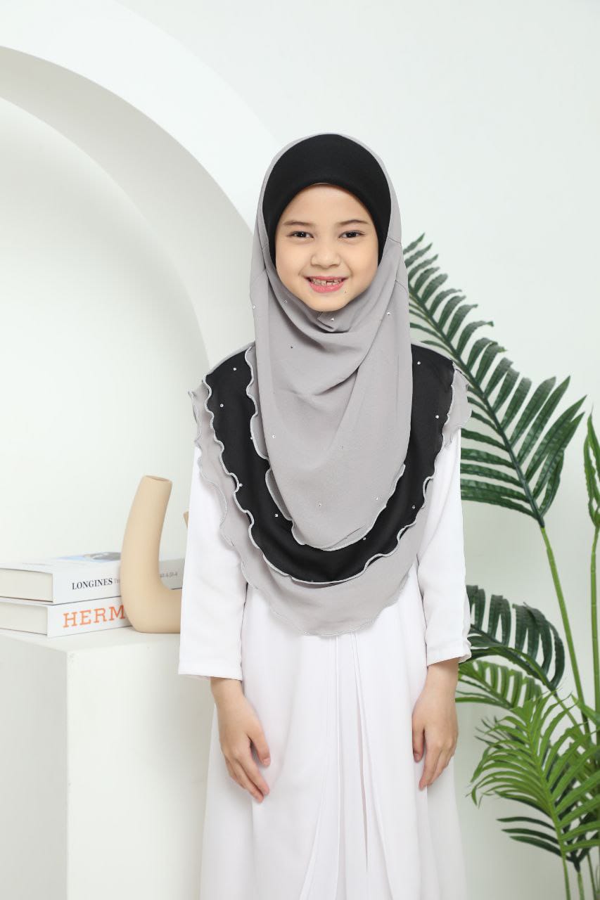 L GREY MAHNOOR KIDS SCARF