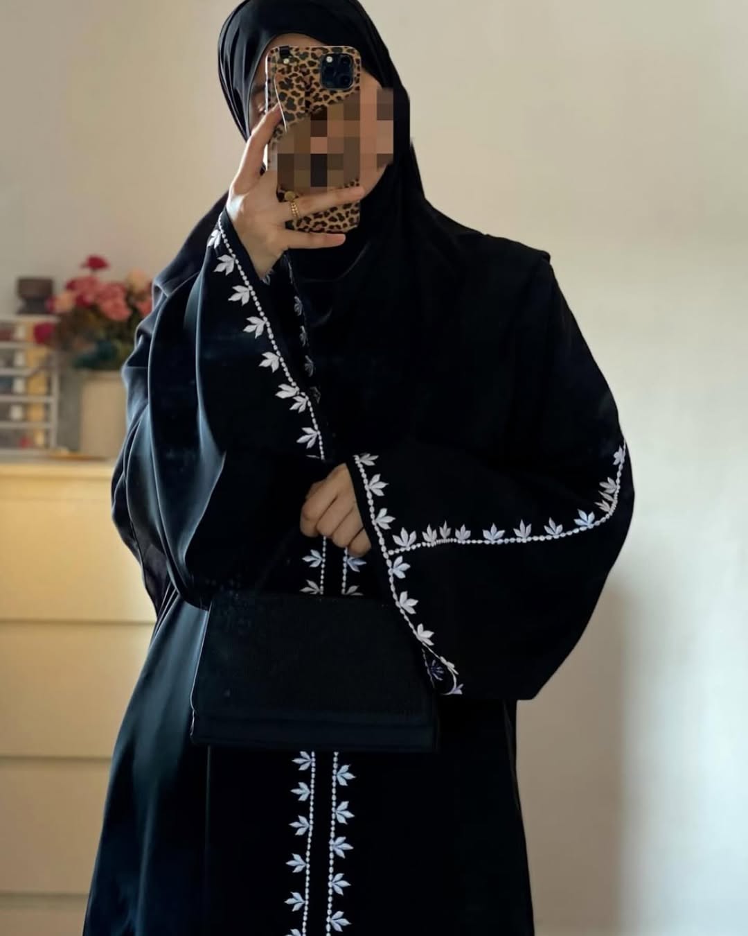 NOREEN HANDWORK ABAYA