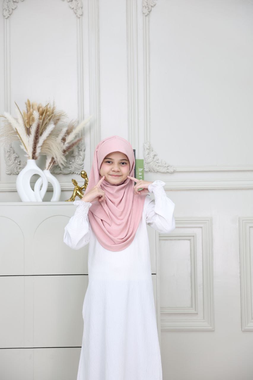 B PINK ZOHAL KIDS SCARF
