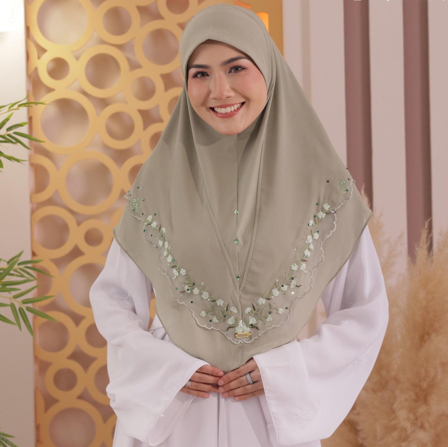 NUDE NUHA EMBRIODERY SCARF
