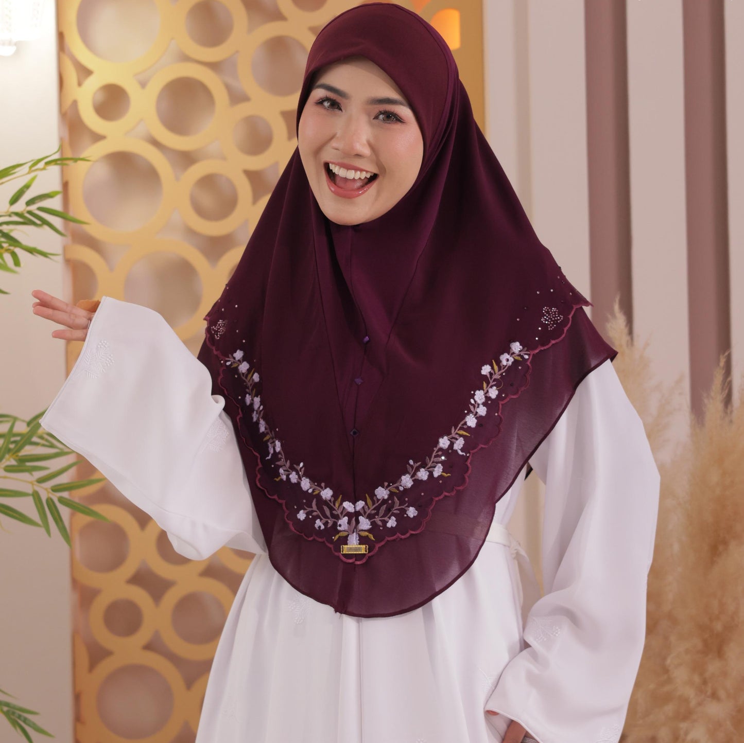PURPLE NUHA EMBRIODERY SCARF
