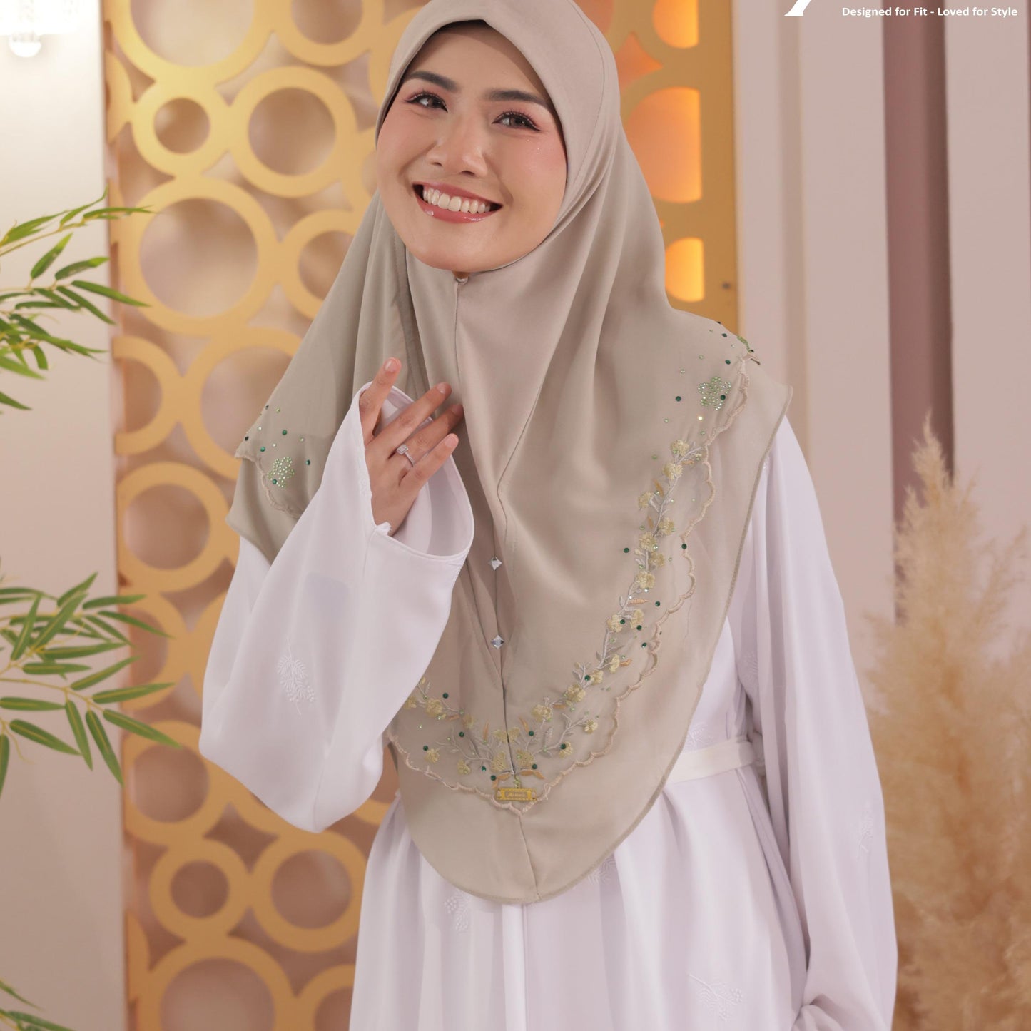 NUDE NUHA EMBRIODERY SCARF