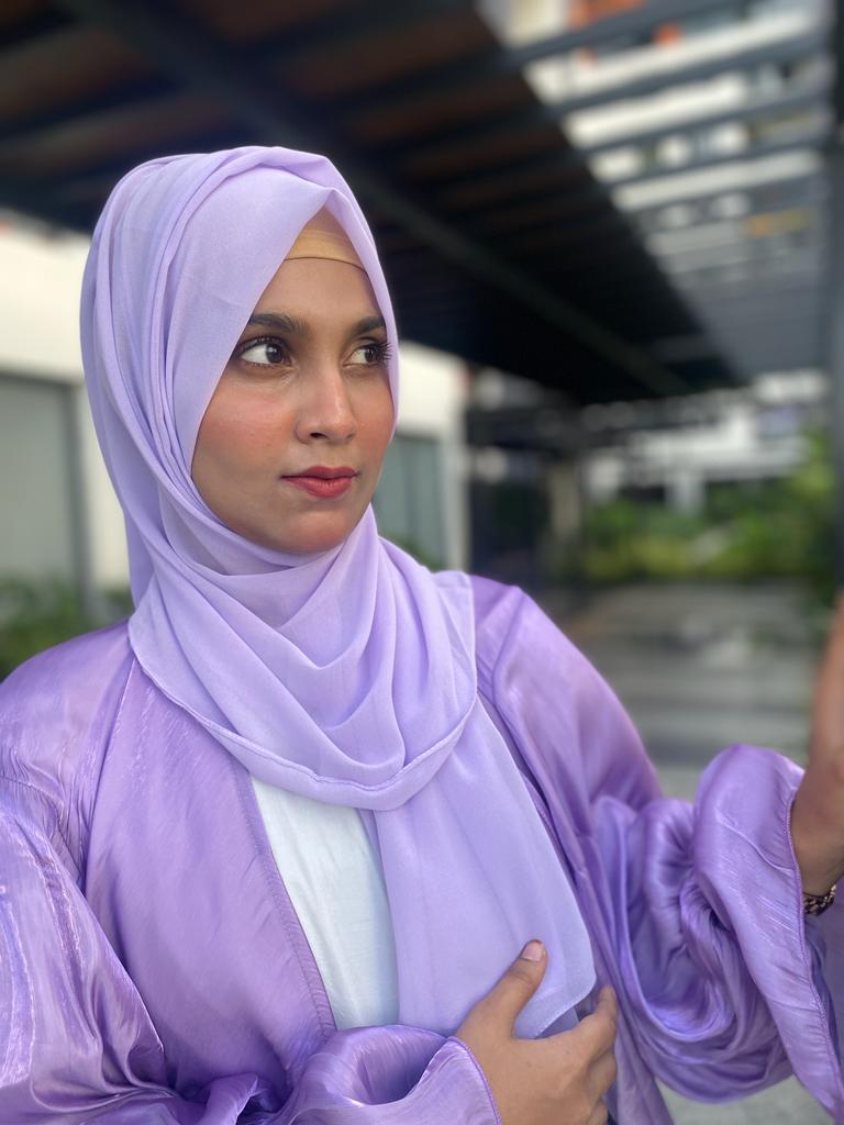 LILAC AIZA ABAYA