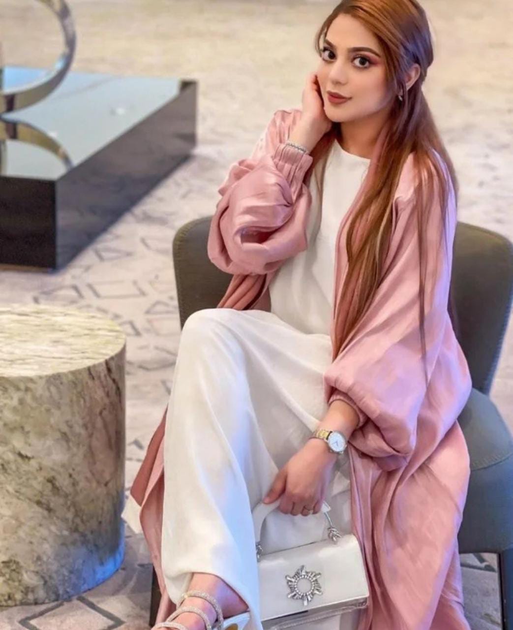 PINK AIZA ABAYA