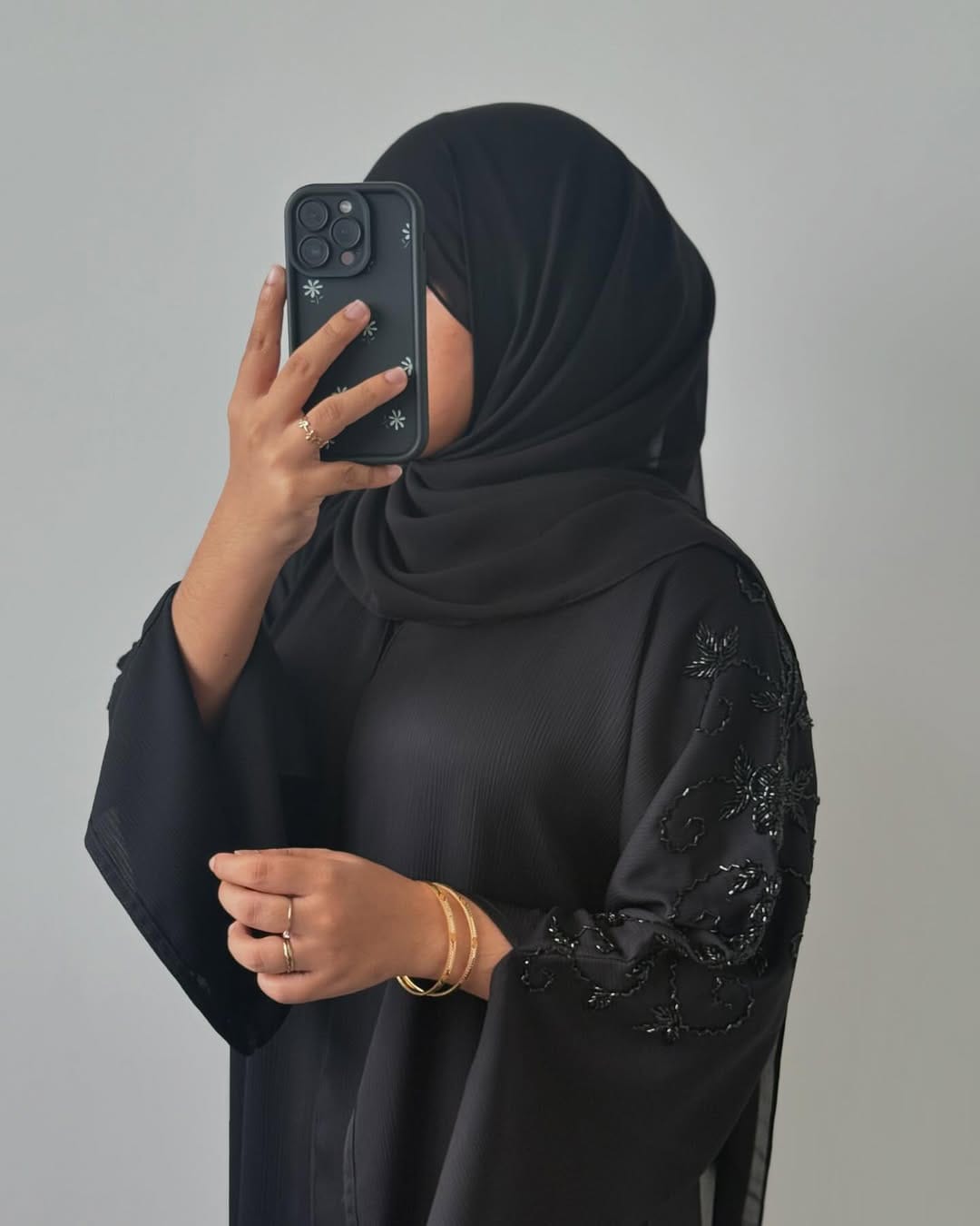 SHULA HANDWORK ABAYA