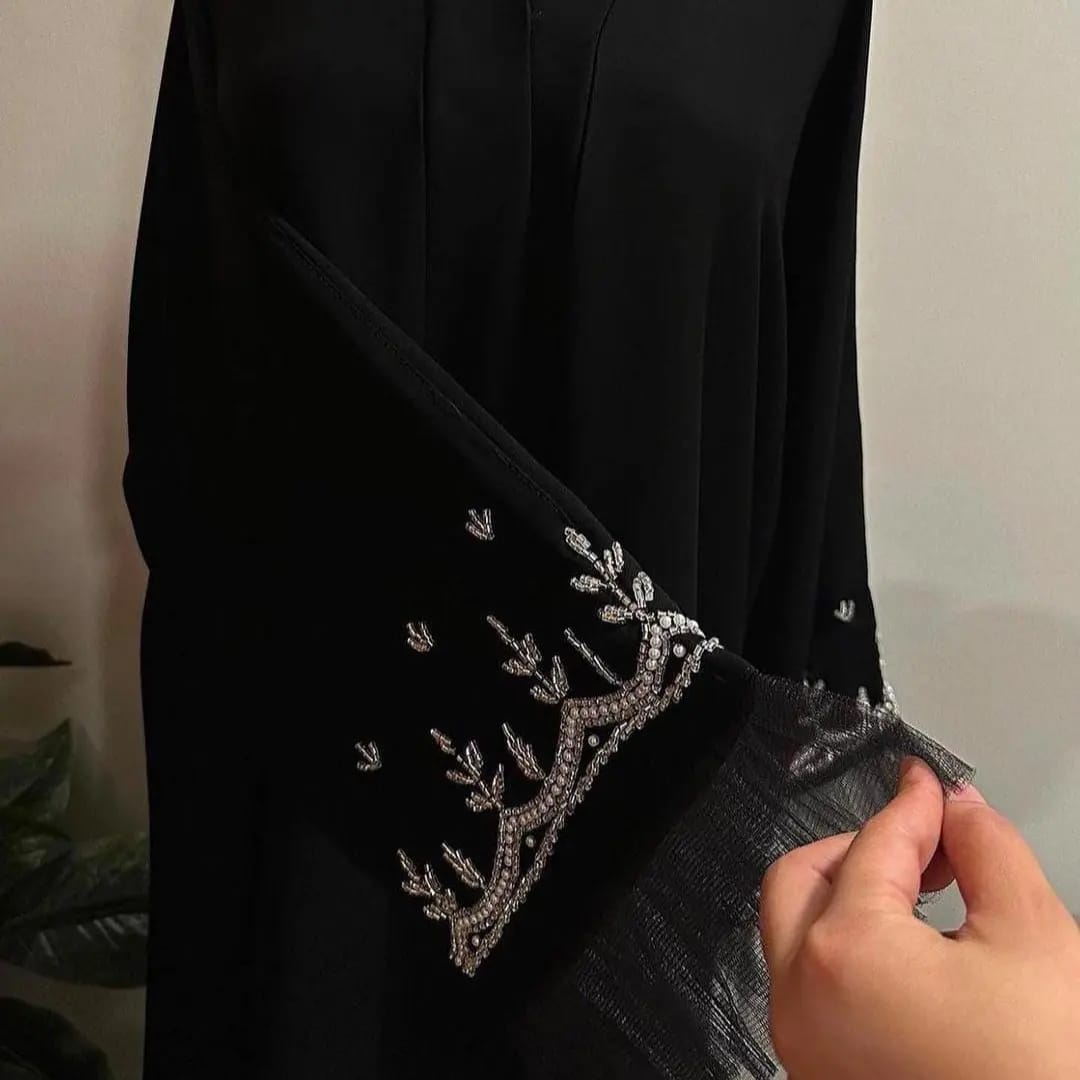 AMRA HANDWORK ABAYA