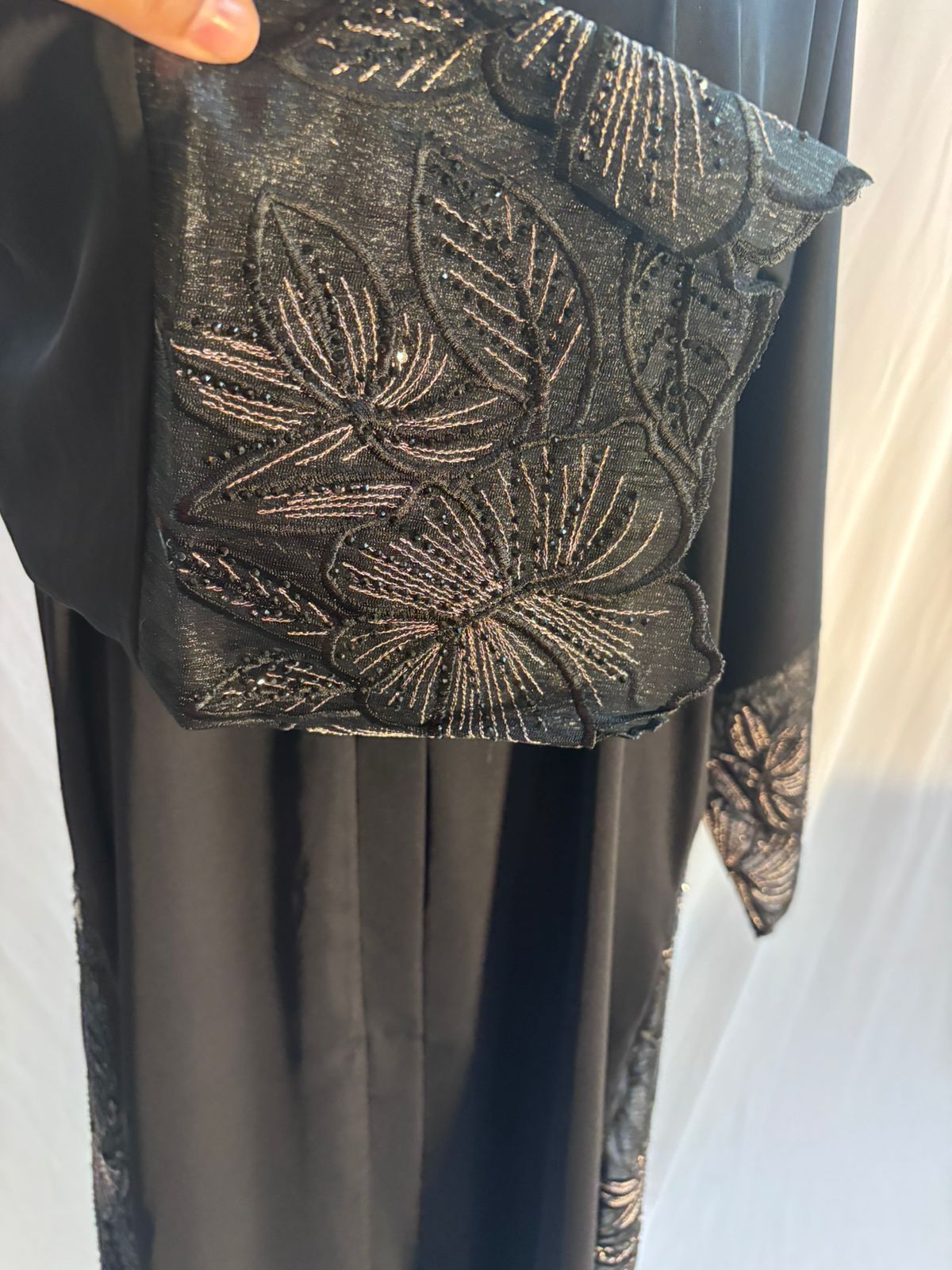 NAILA LUXE ABAYA