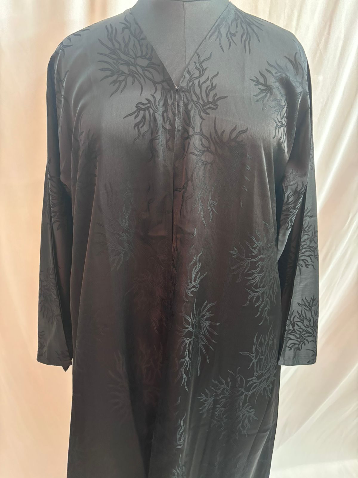 BLACK JAQUARD ABAYA