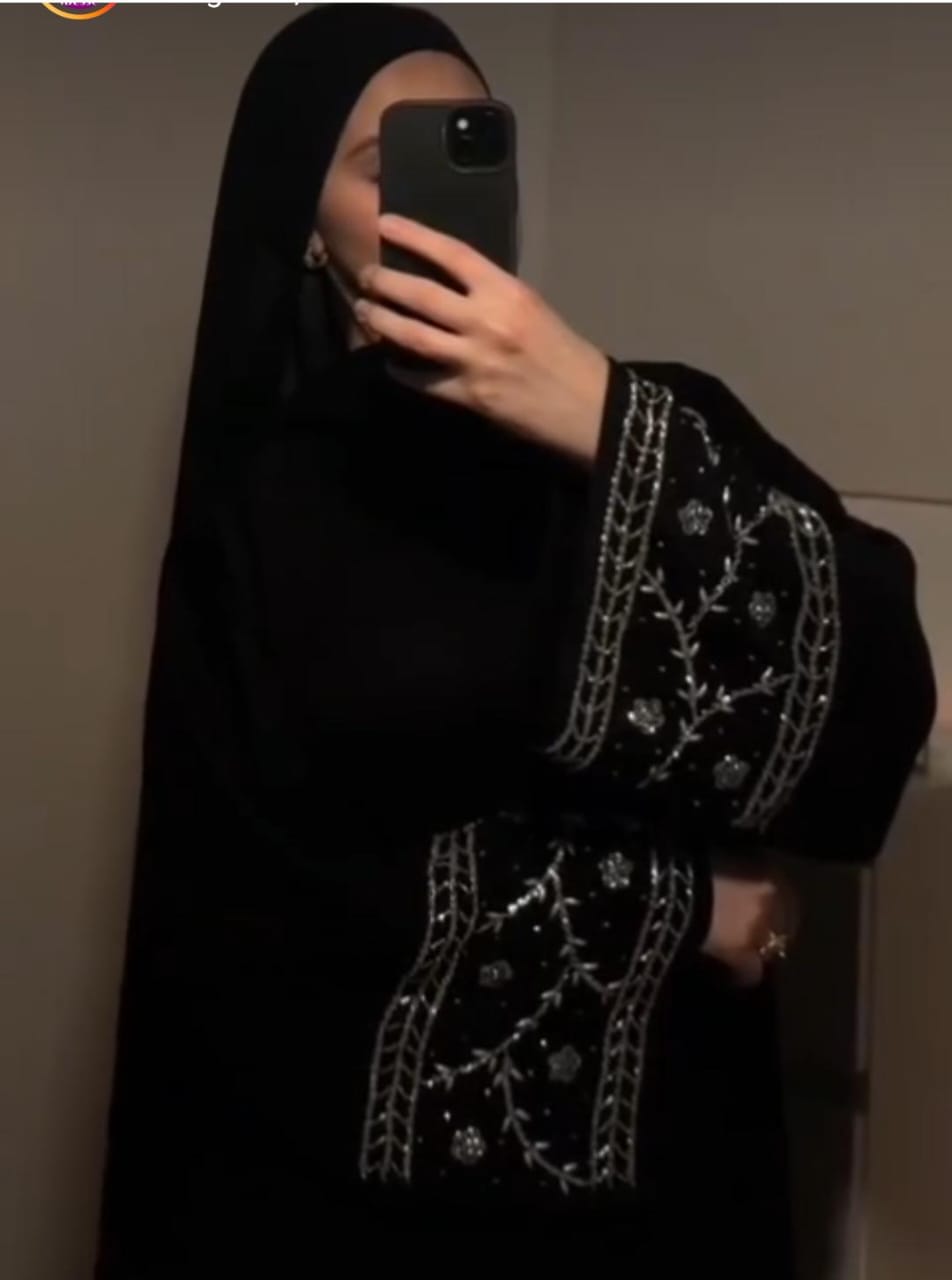 ELINA HANDWORK  ABAYA