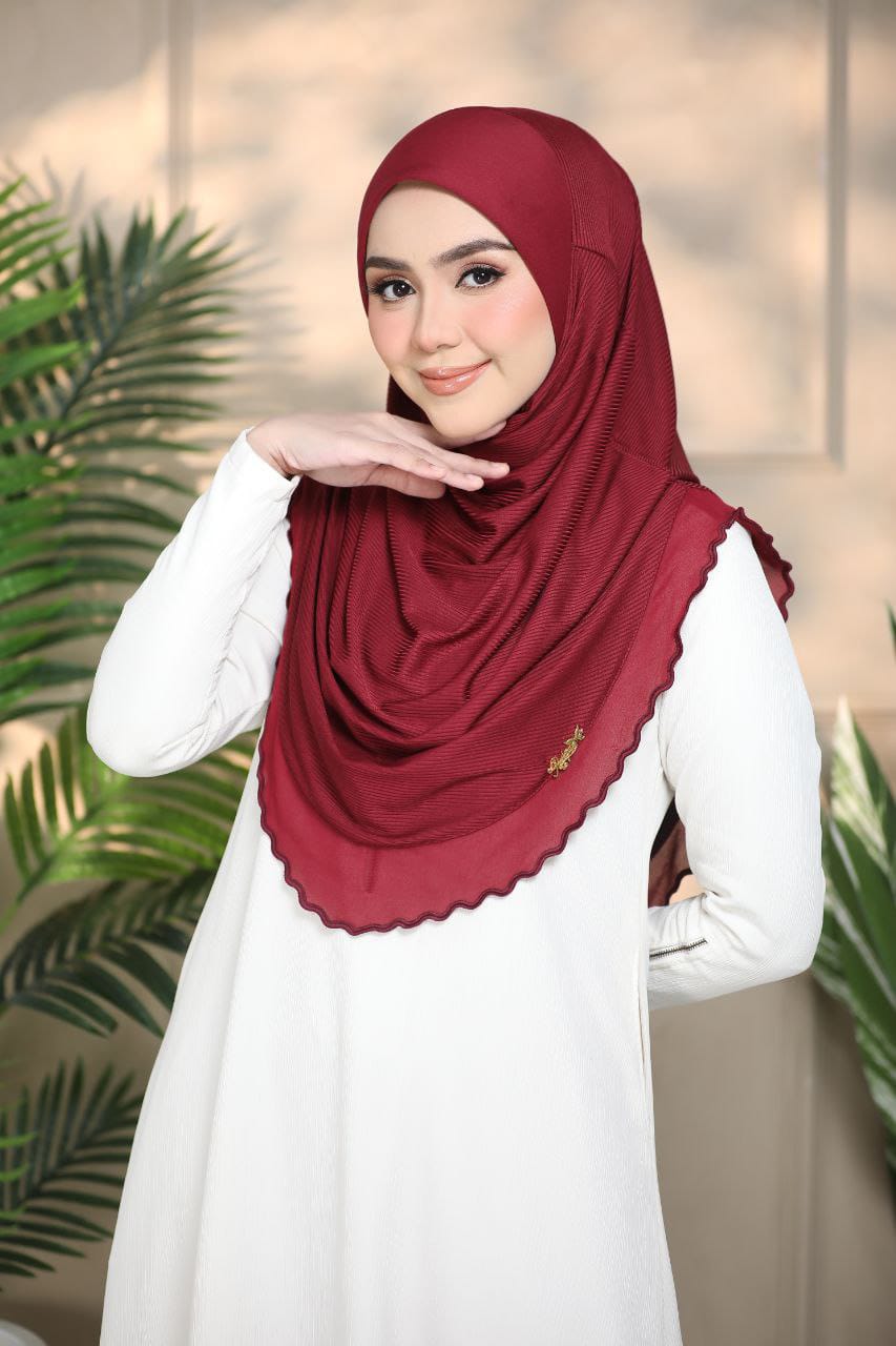 MAROON YUSRA SCARF