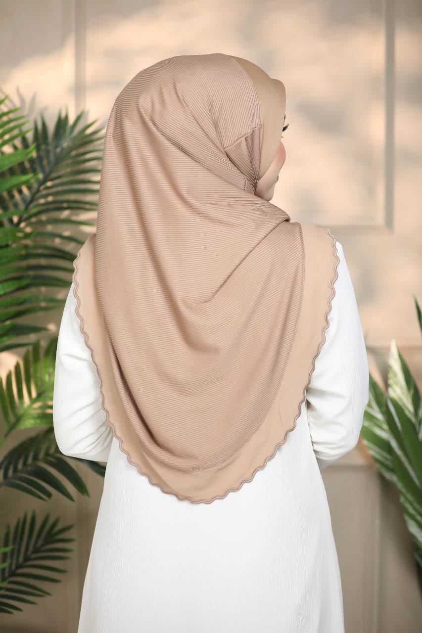 D BEIGE YUSRA SCARF