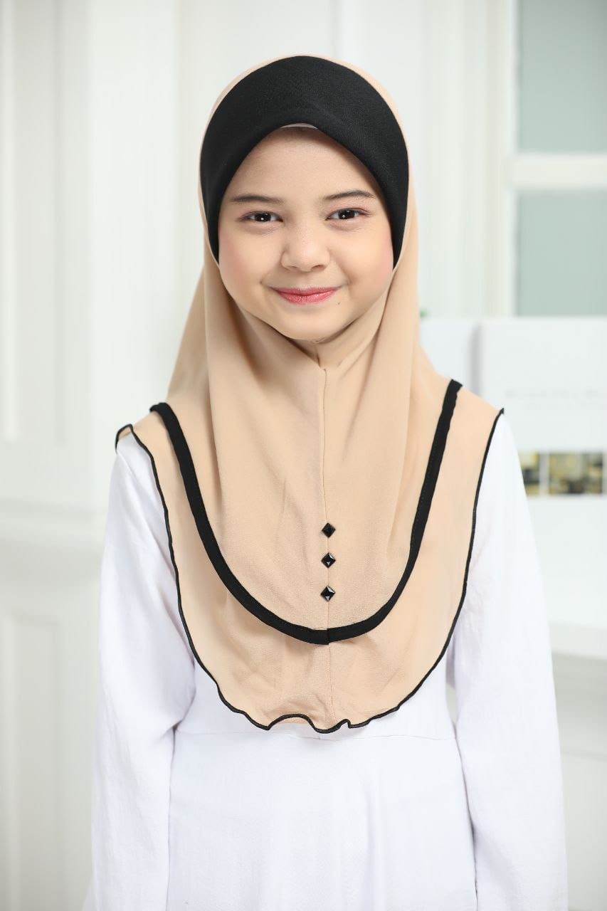 CREAM ZEINA SCARF