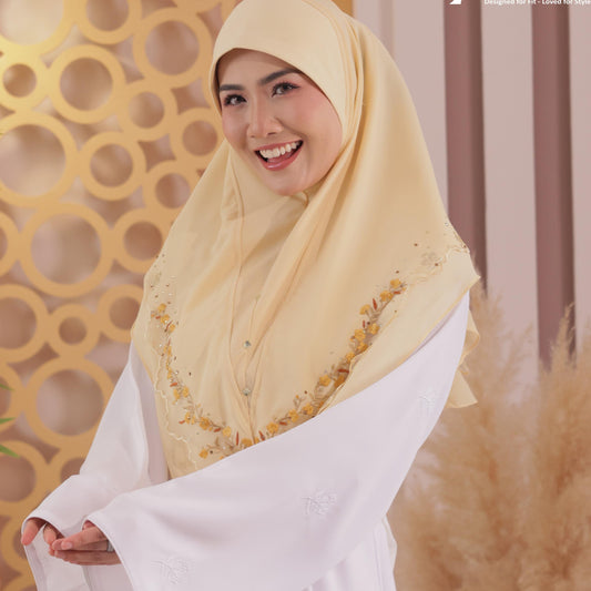 CREAM NUHA EMBRIODERY SCARF