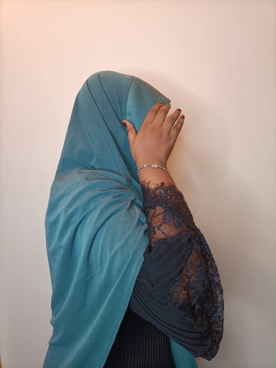 HUDA RUFFLE KHIMAR