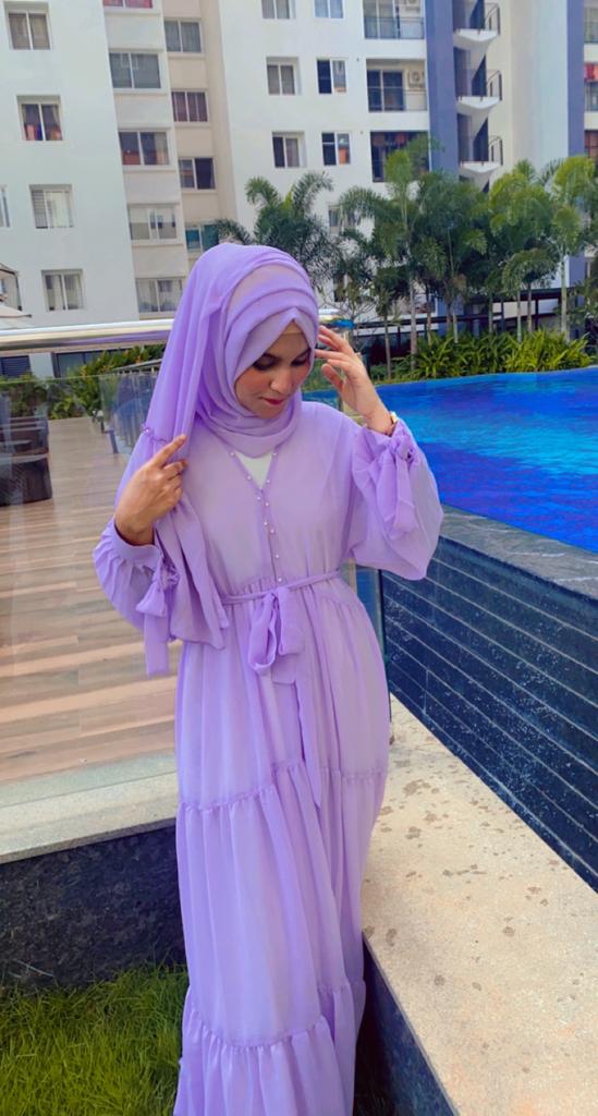 LILAC ZAINAB ABAYA