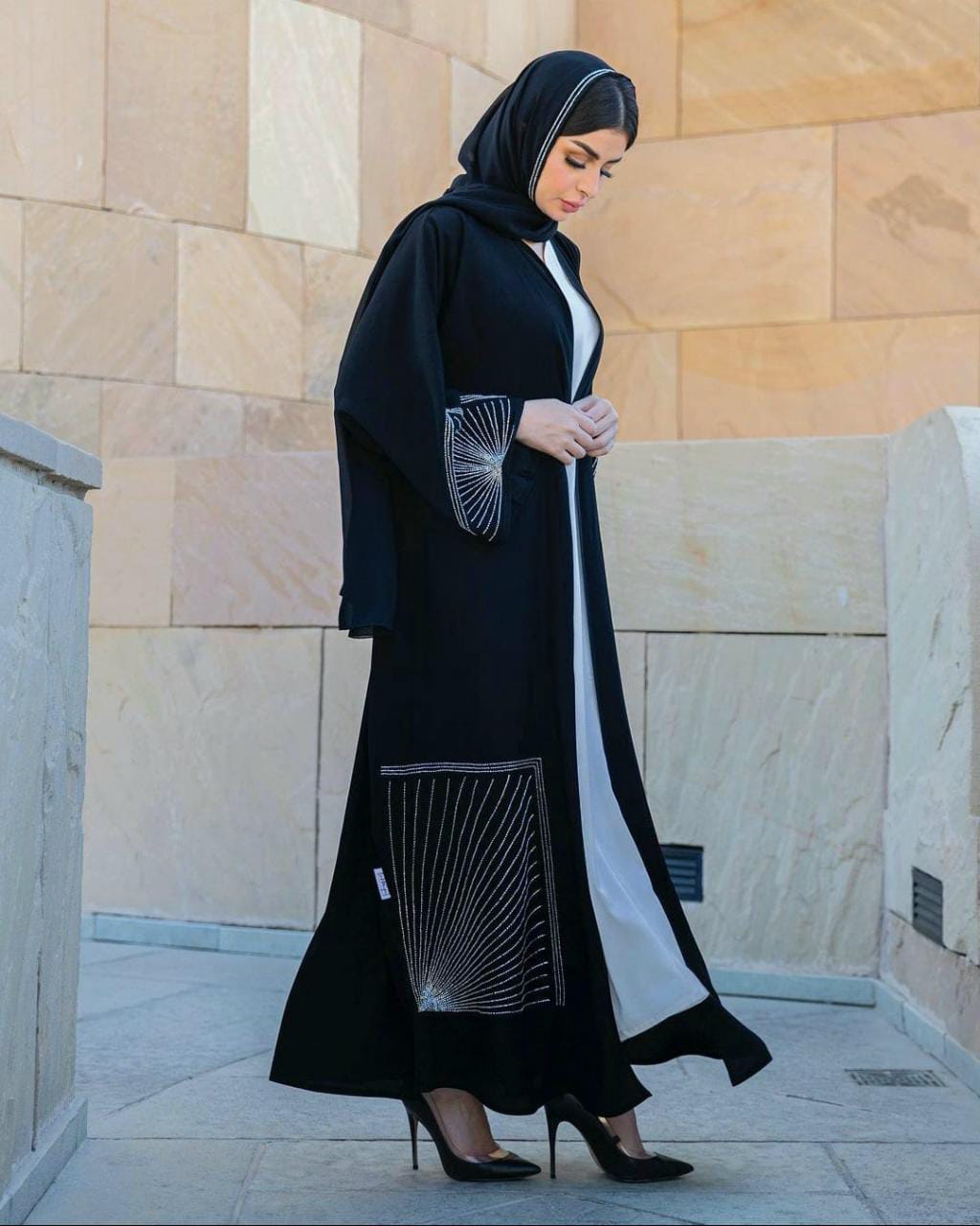 SOFIYA HANDWORK ABAYA