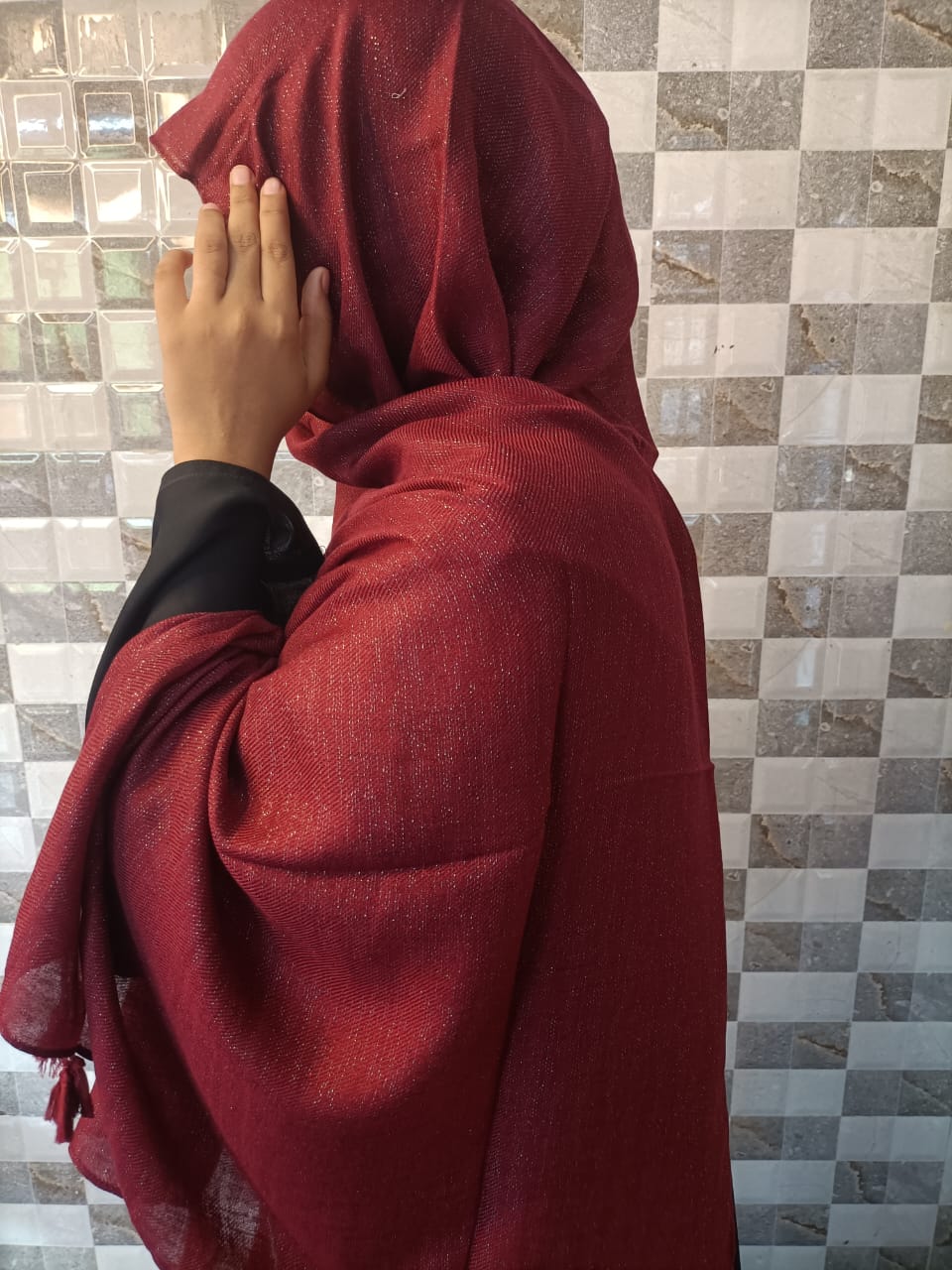 MAROON MARIAM SHIMMER HIJAB